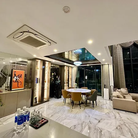 Queen Penhouse Duplex Hanoi Exterior photo