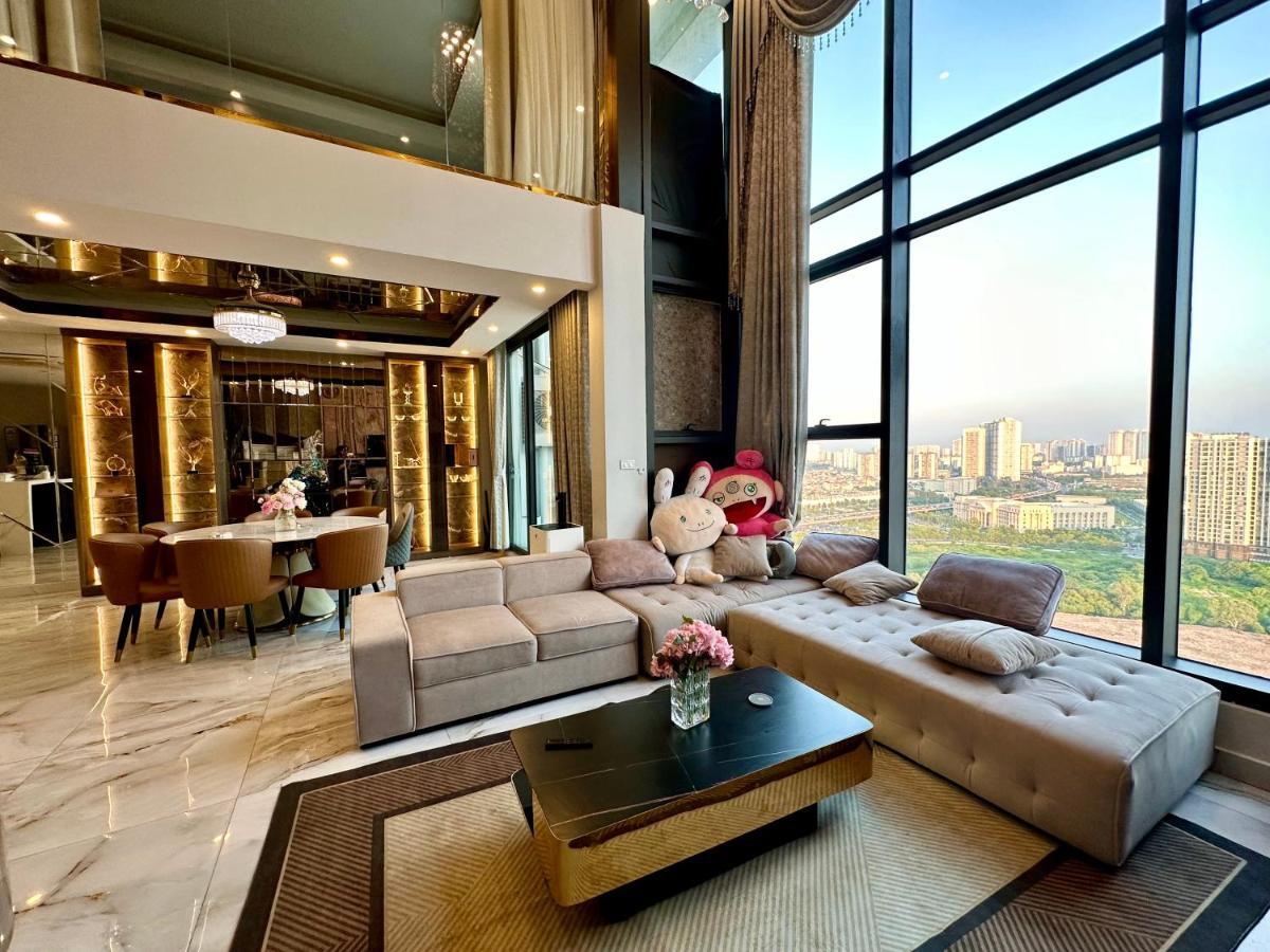 Queen Penhouse Duplex Apartment Hanoi