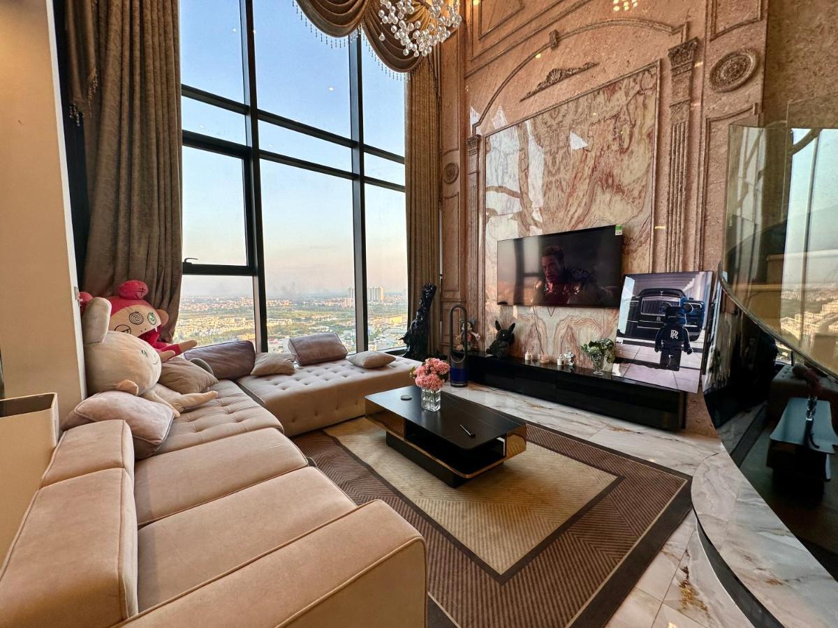 Queen Penhouse Duplex Apartment