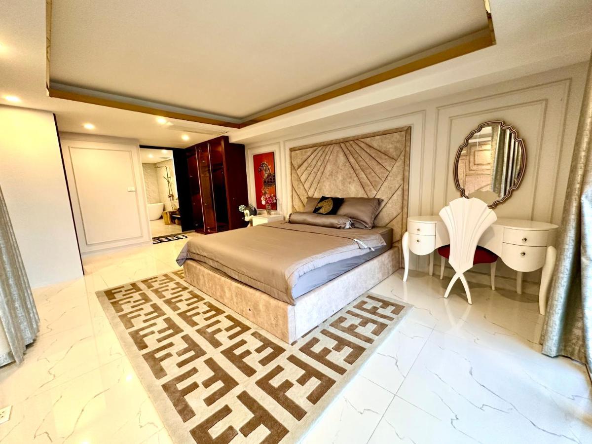 Apartment Queen Penhouse Duplex Hanoi