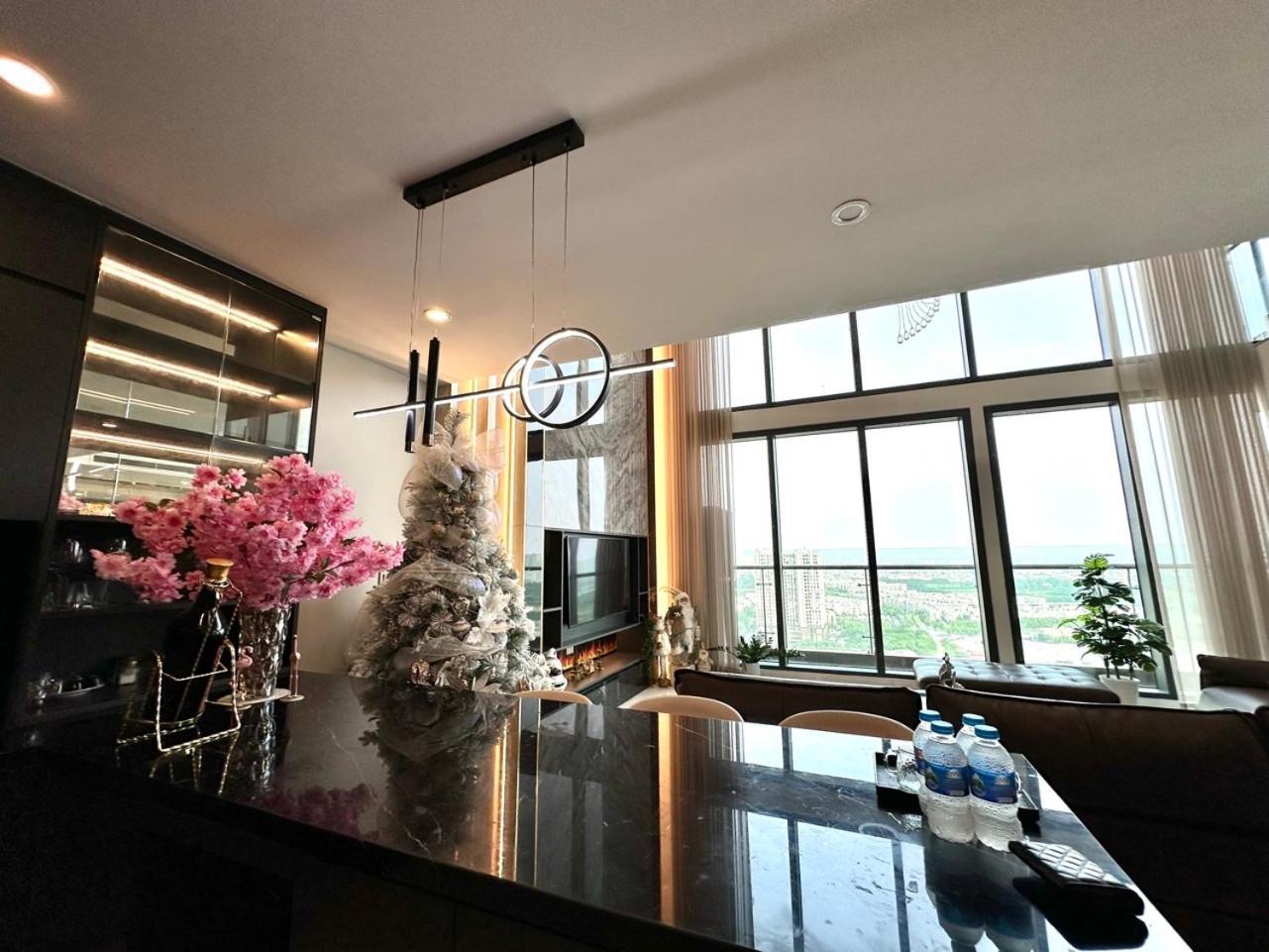Apartment Queen Penhouse Duplex